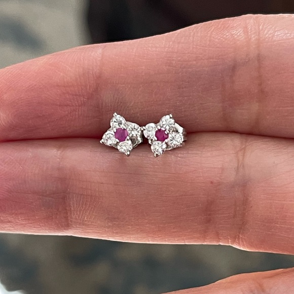 Natural ruby diamanté sterling silver floral stud earrings - Picture 4 of 7